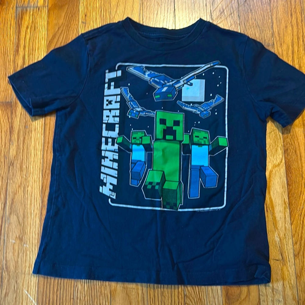 Gap T-Shirt. Size Small